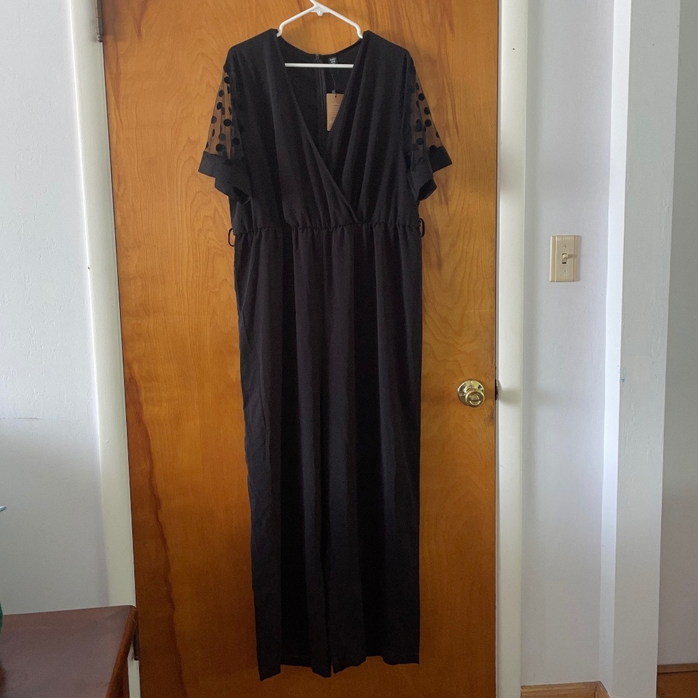 NWT Plus Size 2X Black Jumpsuit Romper